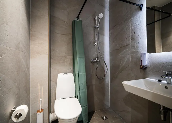 Airport-bus - 13 North - 6 Apartment *