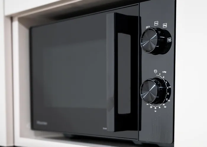 Airport-bus - 13 North - 6 Apartment *